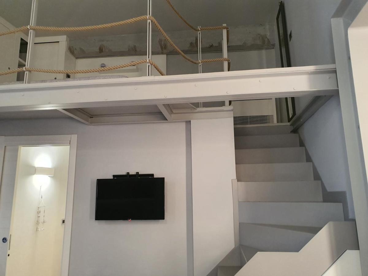 La Casa Di Tommy Apartment Рапало Екстериор снимка