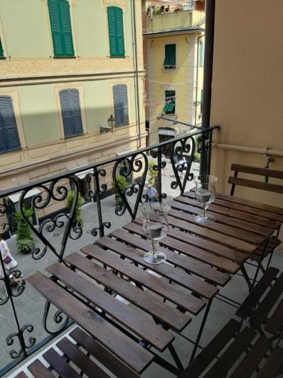 La Casa Di Tommy Apartment Рапало Екстериор снимка